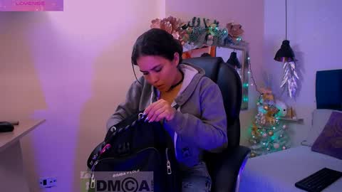 Snapshot of natasha__jackson chatting on 12.27.24 natasha online show from 12.27.24