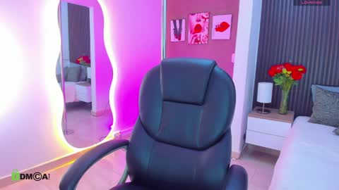 Snapshot of natasha__jackson chatting on 04.01.26 natasha online show from 04.01.26