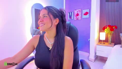 Snapshot of natasha__jackson chatting on 04.04.26 natasha online show from 04.04.26