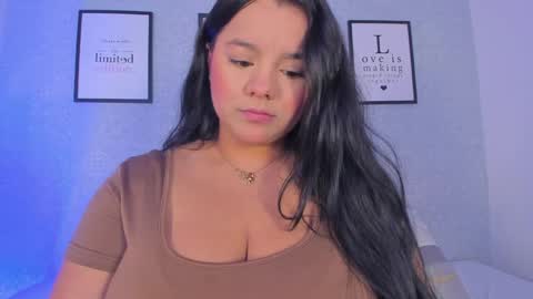 Snapshot of natasha_harpper chatting on 05.18.26 Natasha online show from 05.18.26