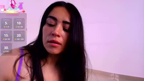 natasha_klump online show from 10.10.25