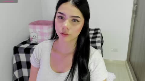 Snapshot of natasha_su chatting on 02.02.25 Natalia online show from 02.02.25