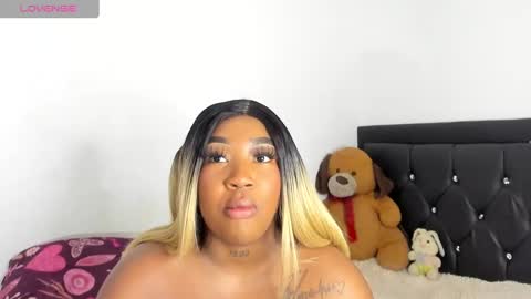 Natassha  online show from 02.14.25