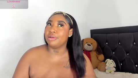 Natassha  online show from 02.19.25