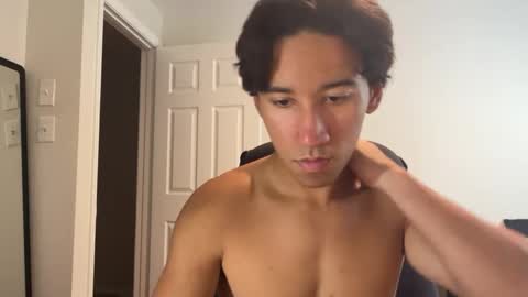 Snapshot of nateolivv_ chatting on 09.24.25 nateolivv_ online show from 09.24.25