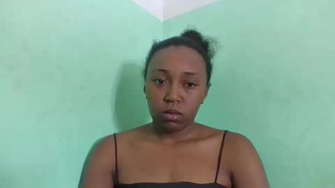 Snapshot of natha259706 chatting on 05.14.26 natha259706 online show from 05.14.26