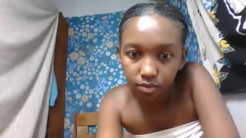 Snapshot of nathalia069 chatting on 05.22.26 nathalia069 online show from 05.22.26