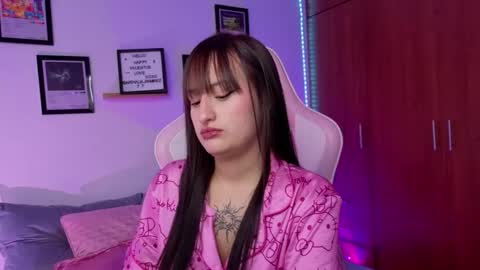 Snapshot of nathalia_ramirez_ chatting on 02.19.26 Nathalia Ramirez online show from 02.19.26