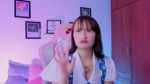 Nathalia Ramirez online show from 04.16.26