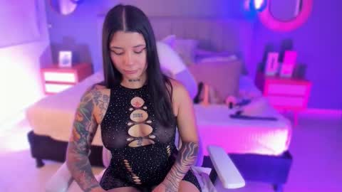 nathalia stone  online show from 02.22.26