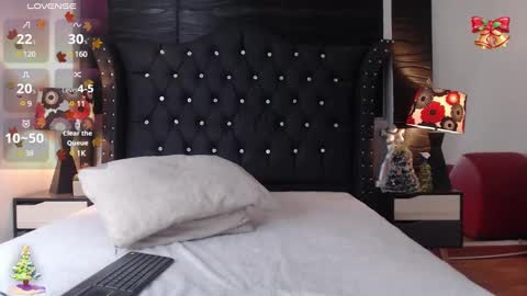 Snapshot of nathaliaz_ chatting on 12.11.24 nathaliaz online show from 12.11.24