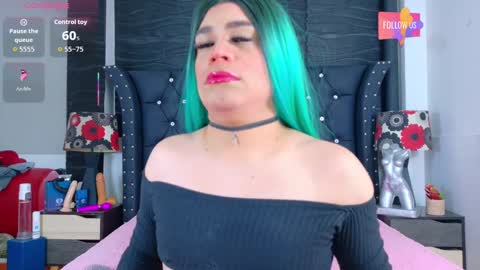 Snapshot of nathaliaz_ chatting on 10.29.25 nathaliaz online show from 10.29.25