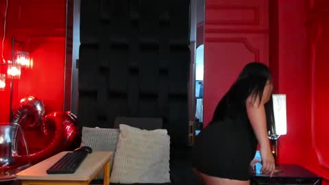 nathalie rossel online show from 02.03.25