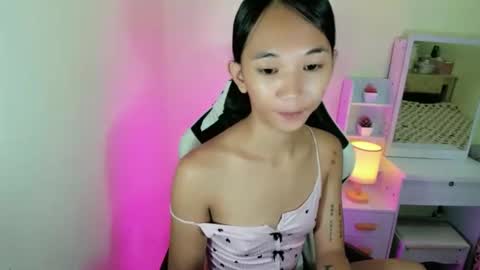 Snapshot of nathalie_slut chatting on 09.15.25 nathalie_slut online show from 09.15.25