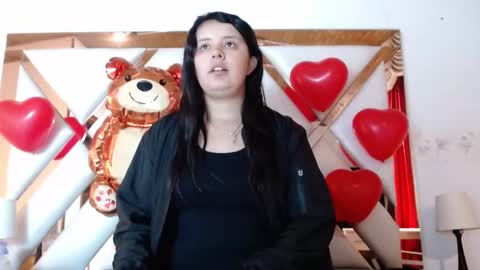 Snapshot of nathaly_low chatting on 02.18.26 nathaly low online show from 02.18.26