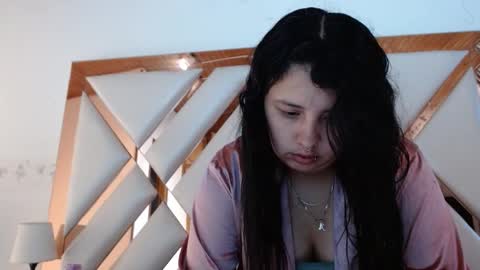 Snapshot of nathaly_low chatting on 02.25.26 nathaly low online show from 02.25.26