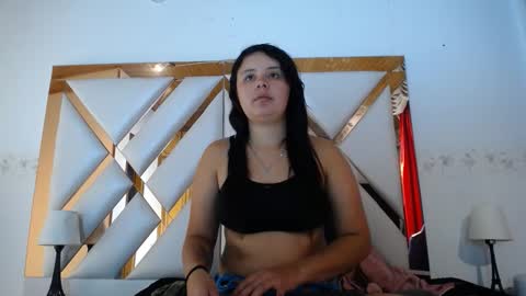 Snapshot of nathaly_low chatting on 03.12.26 nathaly low online show from 03.12.26