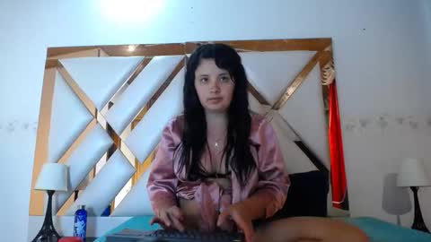 Snapshot of nathaly_low chatting on 03.16.26 nathaly low online show from 03.16.26