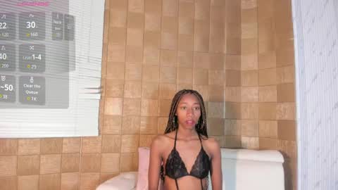 Snapshot of nathalyleen chatting on 04.17.26 online show from 04.17.26