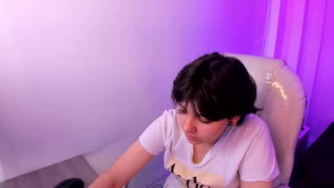 Snapshot of nathalyy_ds chatting on 02.19.26 nathalyy_ds online show from 02.19.26