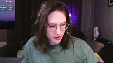 Snapshot of nathan_lucas chatting on 05.03.26 This name is so sexy you cant pronounce it. online show from 05.03.26