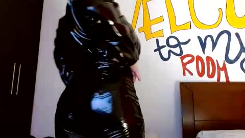 Snapshot of nathy_latex07 chatting on 12.02.24 Nathalia online show from 12.02.24