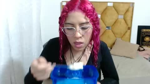 Snapshot of nathy_voyeur chatting on 03.27.26 nathy_voyeur online show from 03.27.26