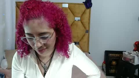Snapshot of nathy_voyeur chatting on 04.06.26 nathy_voyeur online show from 04.06.26