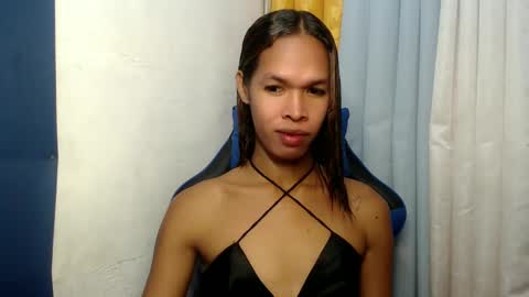 Snapshot of native_princess1 chatting on 03.12.25 native_princess1 online show from 03.12.25