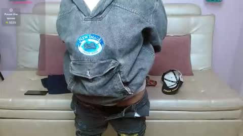 Snapshot of nato_evans chatting on 11.17.25 nato_evans online show from 11.17.25