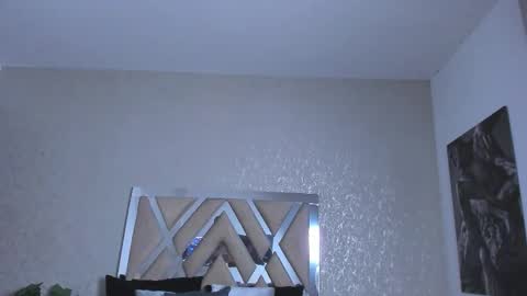 Natalia online show from 12.16.25