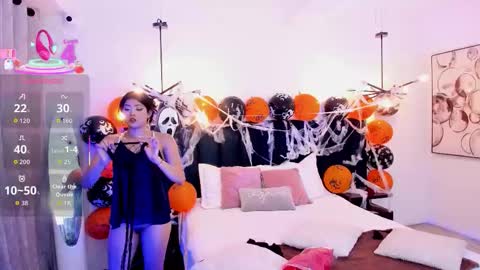 nattashaa online show from 10.31.25