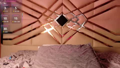 Gwen  online show from 01.11.26