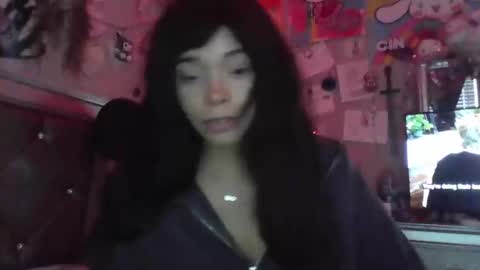 Snapshot of natxurall chatting on 09.17.25 Amara rose online show from 09.17.25