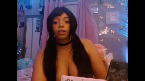 Snapshot of natxurall chatting on 02.19.26 Amara rose online show from 02.19.26