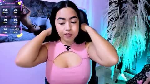 Snapshot of naty_07 chatting on 10.26.25 Natalia online show from 10.26.25