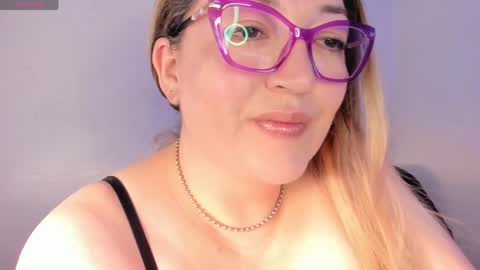 Snapshot of naty__mature_ chatting on 06.09.26 Nataly online show from 06.09.26