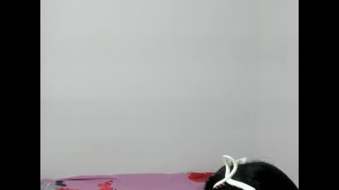 naty_lan online show from 10.18.25