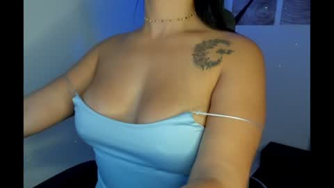 Snapshot of naty_nattty chatting on 01.10.25 Natalia online show from 01.10.25