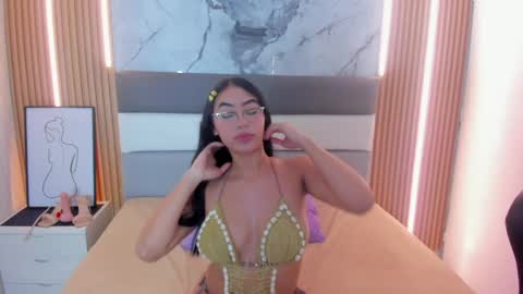 Snapshot of natybunny chatting on 05.06.26 NATY online show from 05.06.26