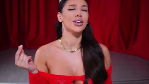 Naty online show from 01.28.25