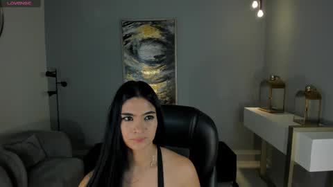 Naty Ferrer online show from 02.18.25
