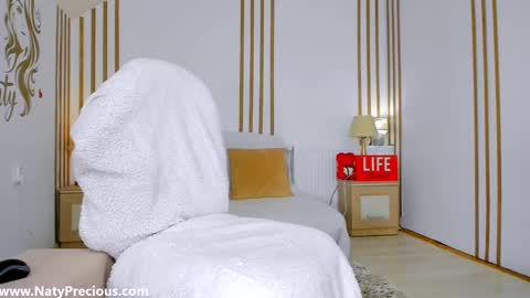 NatyPrecious online show from 02.12.25