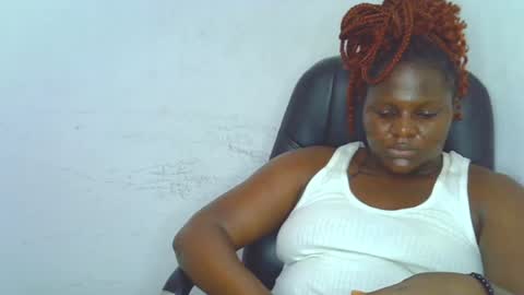 Snapshot of naughty_bitch0 chatting on 05.12.26 Jasmin online show from 05.12.26