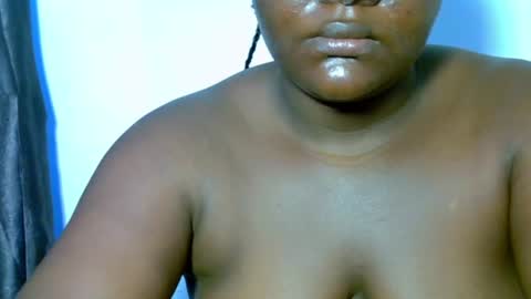 Snapshot of naughty_bitch0 chatting on 06.19.26 Jasmin online show from 06.19.26