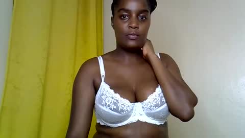Snapshot of naughty_booby chatting on 06.10.26 Bettybooby online show from 06.10.26