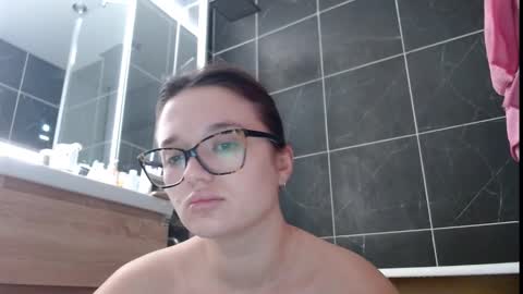 Snapshot of naughty_christie chatting on 01.10.25 Chris Carrie online show from 01.10.25