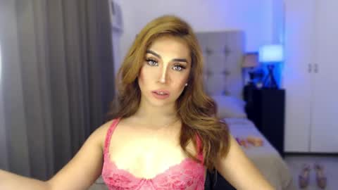Snapshot of naughty_dreamerxxx chatting on 04.18.26 Queen Jess online show from 04.18.26