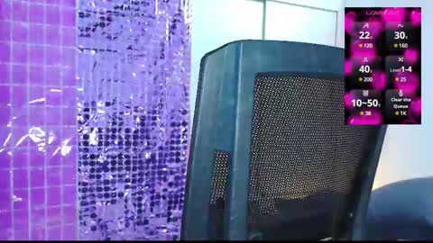 Snapshot of naughty_em_17 chatting on 03.03.25 Em please help me reach 100 thumbs up 3 online show from 03.03.25