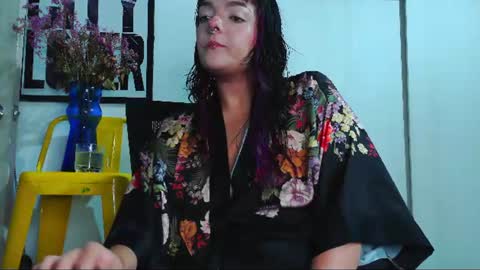 Snapshot of naughty_em_17 chatting on 06.17.26 Em please help me reach 100 thumbs up 3 online show from 06.17.26